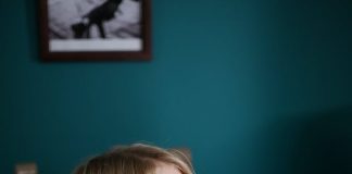 Ce que les maux de gorge signifient chez l’enfant