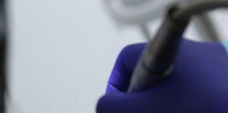 Les astuces pour préserver naturellement sa santé buccodentaire